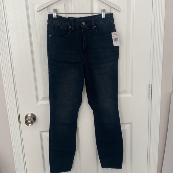 NWT Good American  Waist Crop Raw Hem - Picture 2 of 7